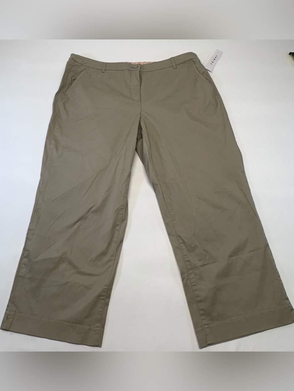 NWT Tribal Linen-Colored Stretch Capri Pants Size 18